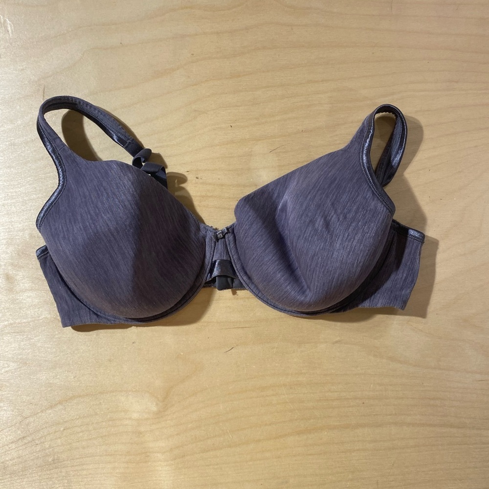 Vanity Fair Women's Gray Underwire Bra 36 D (GC)
